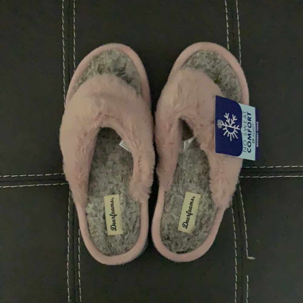 Super comfortable and soft slippers